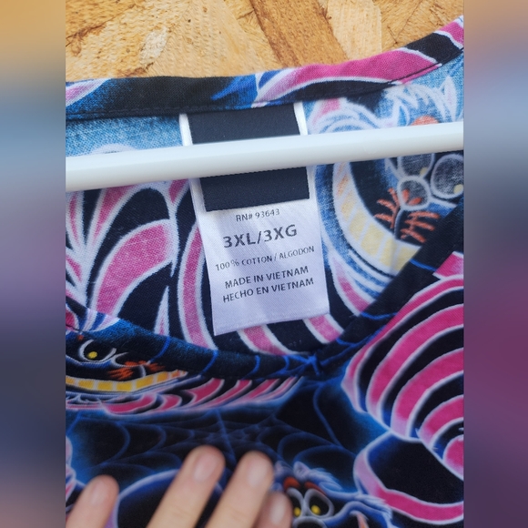 Scrub top - Picture 2 of 2